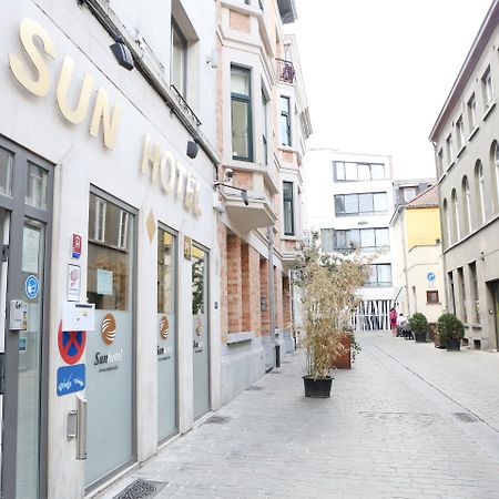Sun Hotel Saint-Gilles Exterior photo