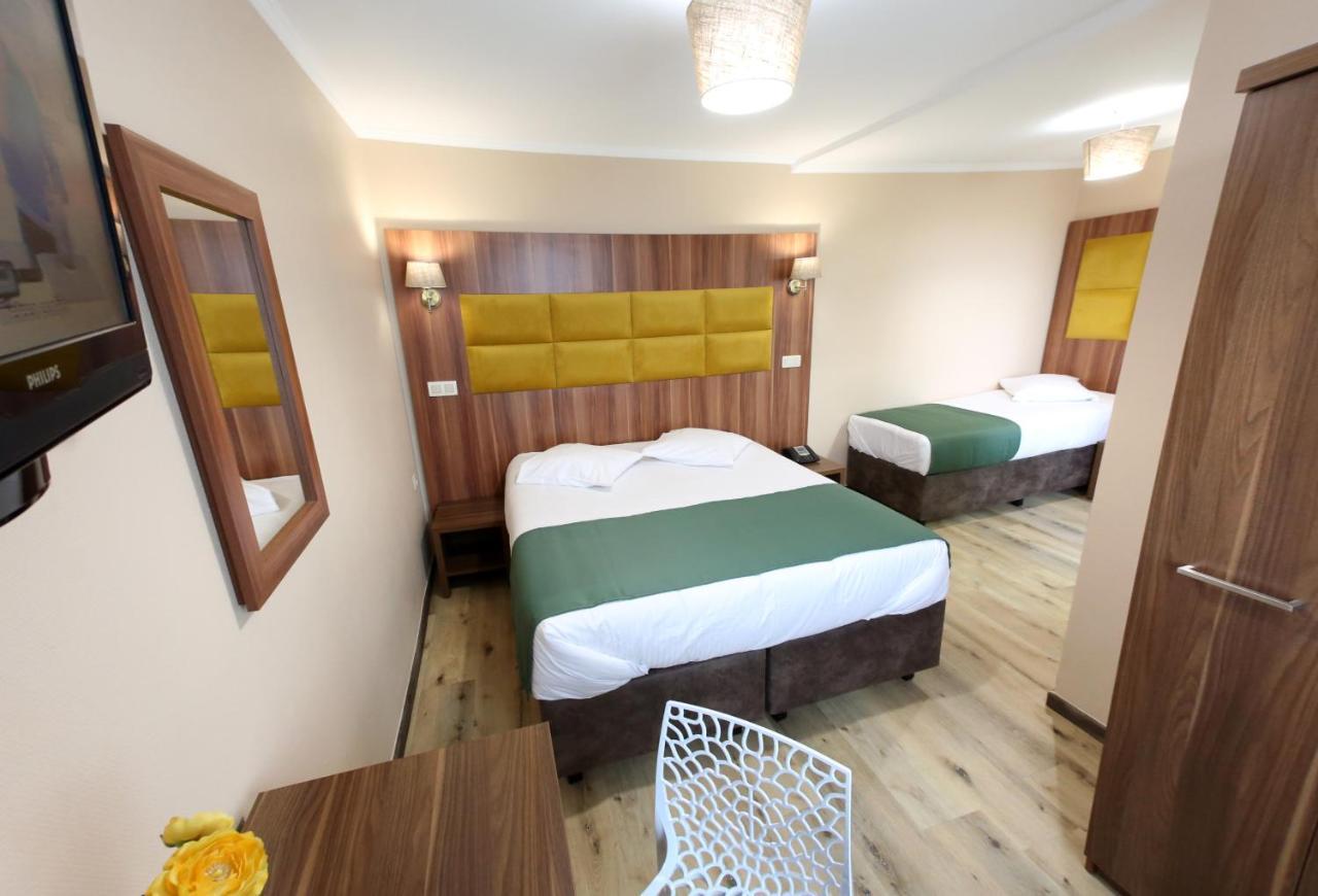 Sun Hotel Saint-Gilles Exterior photo