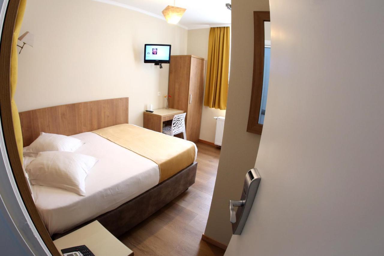 Sun Hotel Saint-Gilles Exterior photo